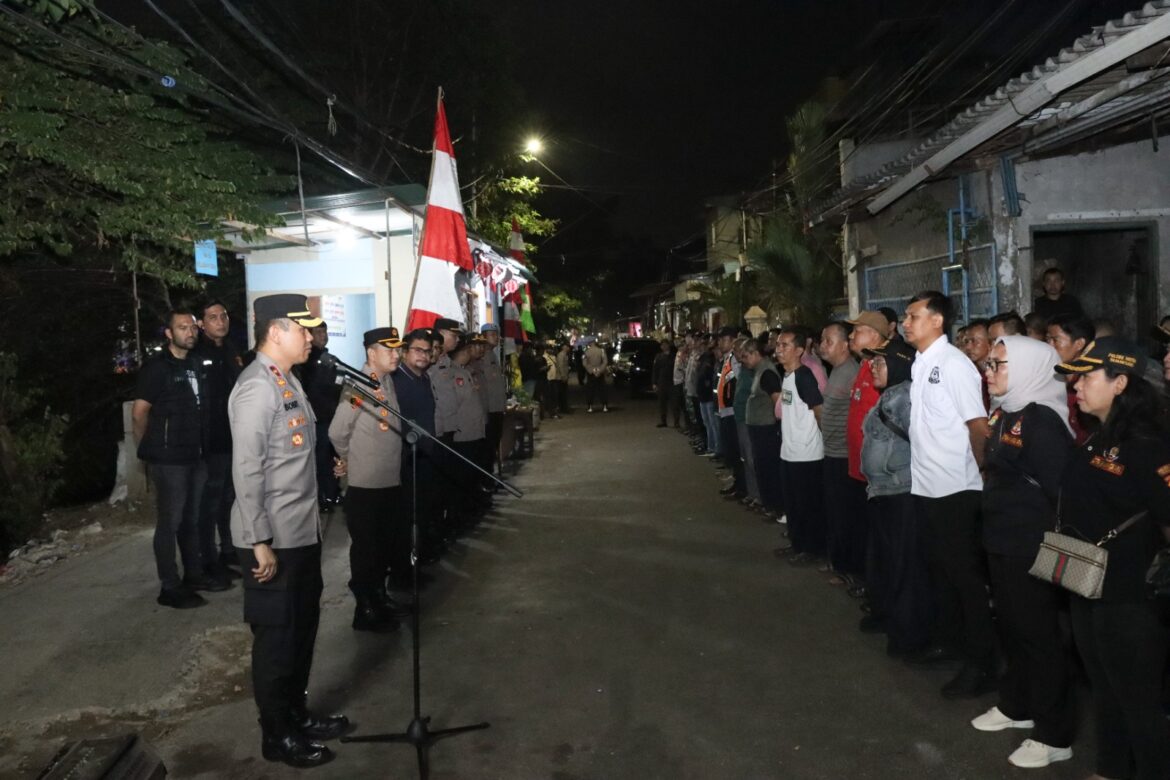 Kapolres Metro Jakarta Barat Pimpin Langsung Apel KRYD Blue Light 3 Pilar di Tamansari, Perkuat Sinergi Jaga Kamtibmas