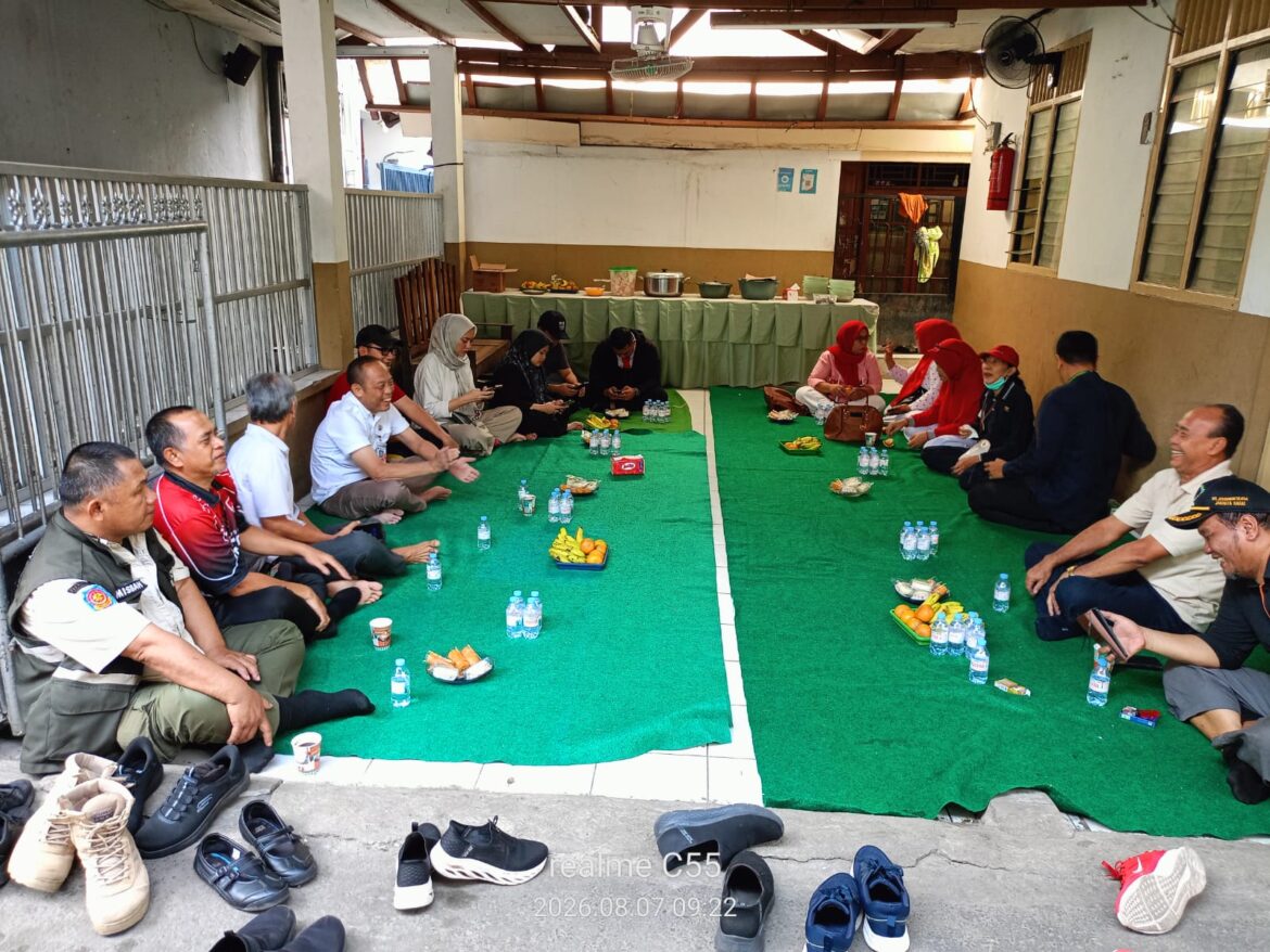 Gerebek PSN Sasar 30 Rumah Warga di RT 013 RW 03 Kembangan Selatan