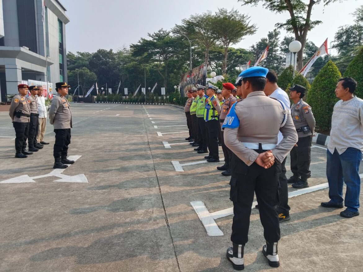 Sipropam Polresta Tangerang Cek Apel Pagi Personel Piket