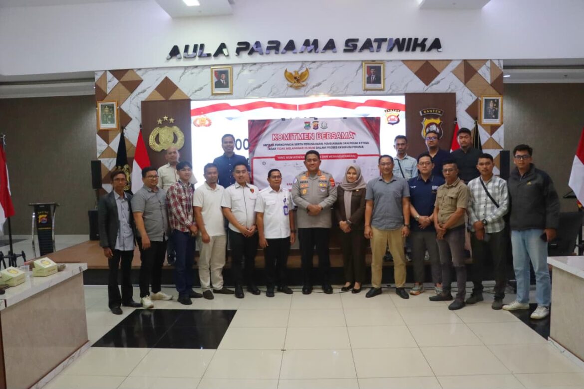 Kumpulkan Puluhan Leasing, Kapolresta Tangerang Tegaskan Larangan Tarik Kendaraan di Jalan