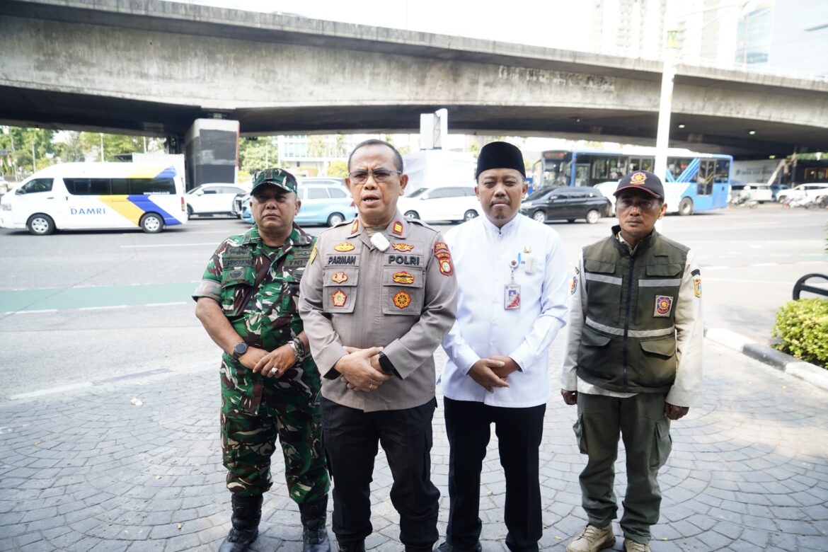 3 Pilar Palmerah Jakarta Barat Pastikan Situasi TL Slipi Kondusif, Masyarakat Kembali Beraktivitas Normal