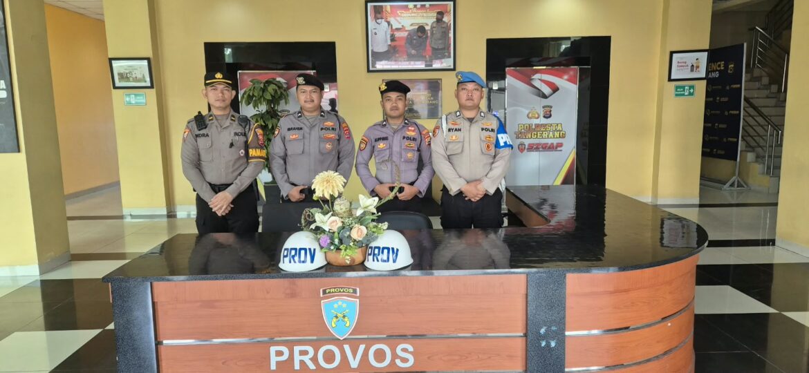 Sipropam Pastikan Piket Lobby Polresta Tangerang Tetap Siaga