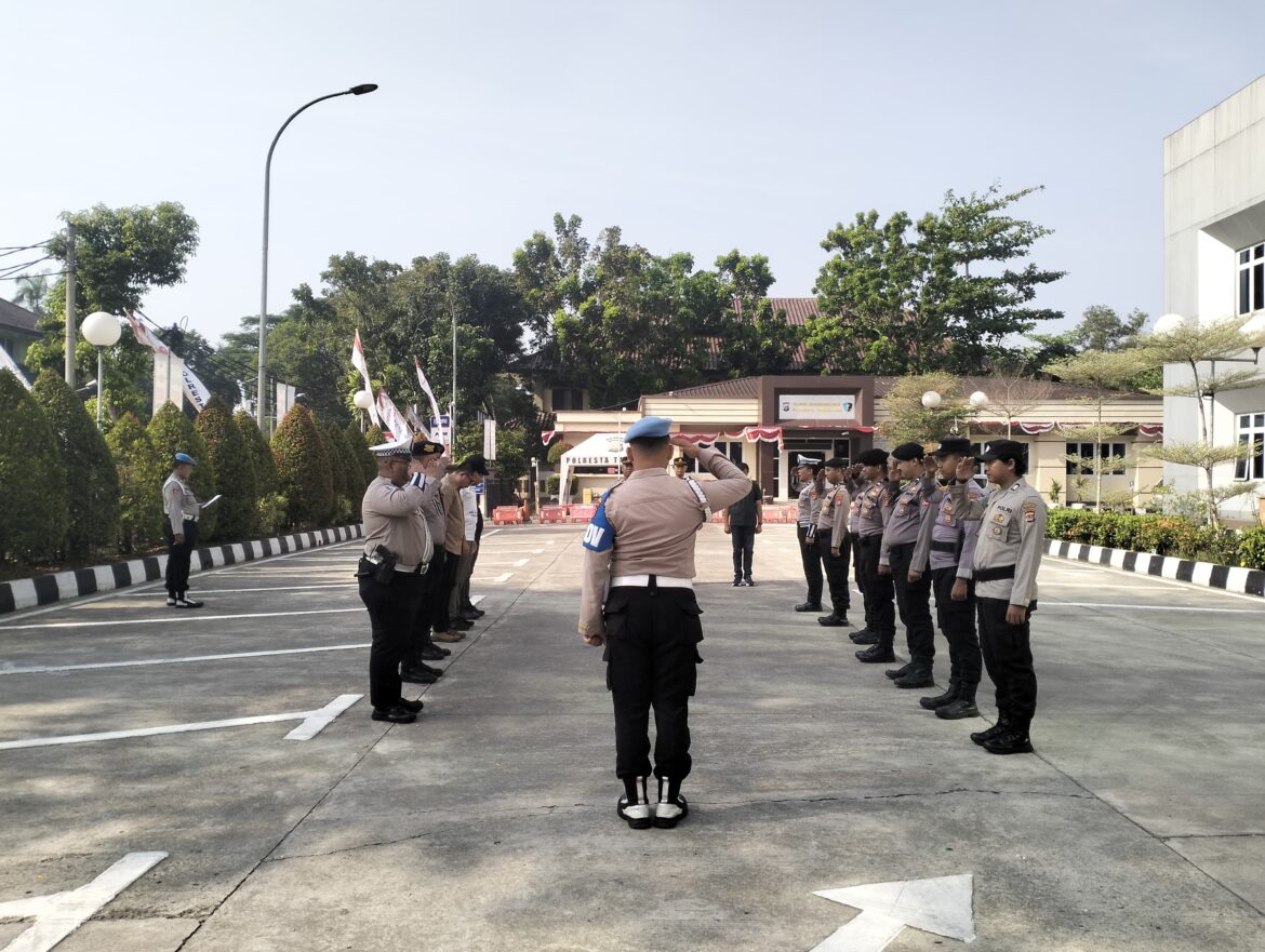 Jelang Bertugas, Sipropam Cek Kesiapan Personel Piket Fungsi
