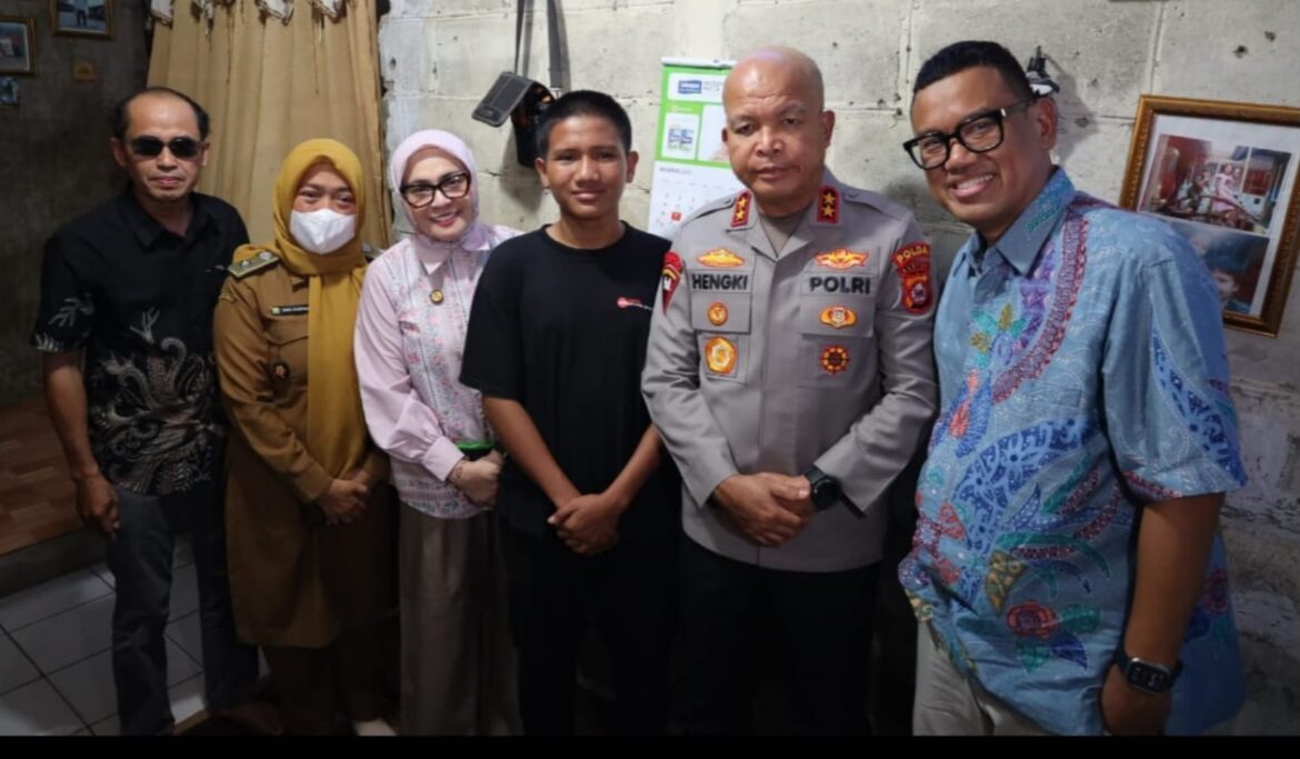 Dukungan untuk Ridwan, Kapolda Banten dan Uya Kuya Datang ke Walantaka