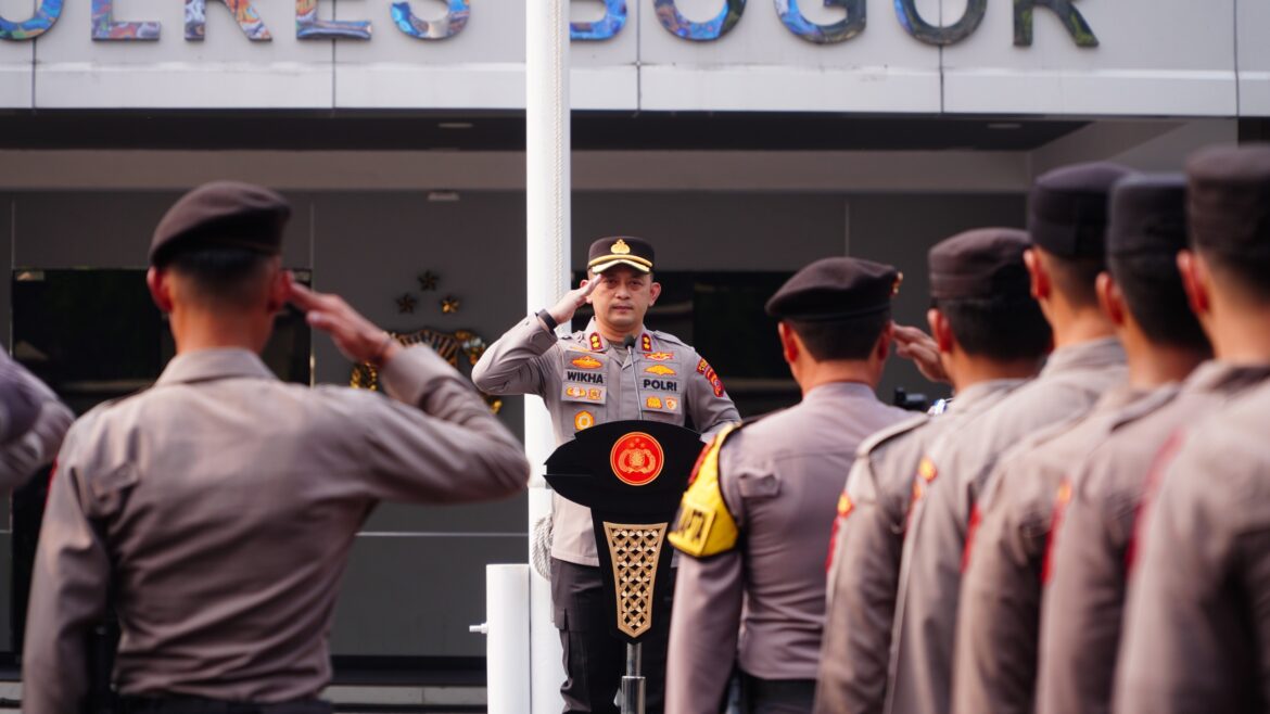 Polres Bogor Gelar Apel Kesiapsiagaan Pengamanan Penyekatan Jelang Dua Tahun Pemerintahan Prabowo-Gibran