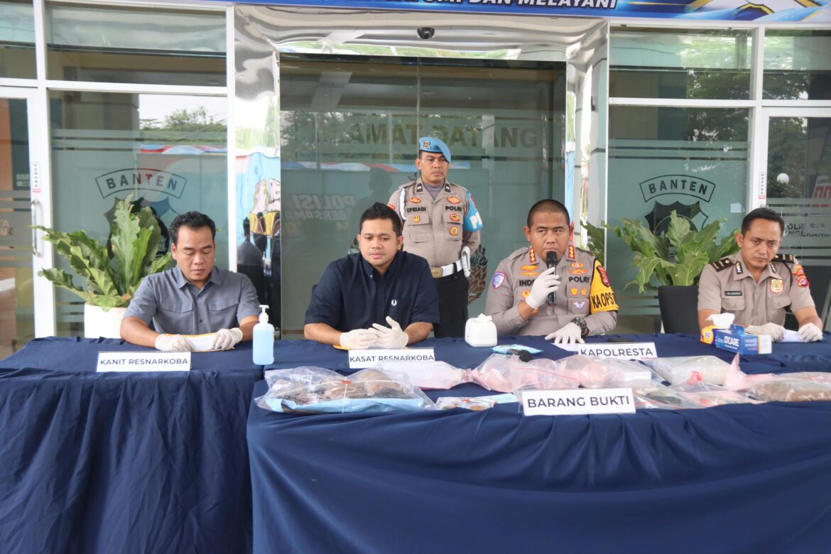 Polresta Tangerang Bongkar Tiga Lokasi Produksi Narkotika Sintetis