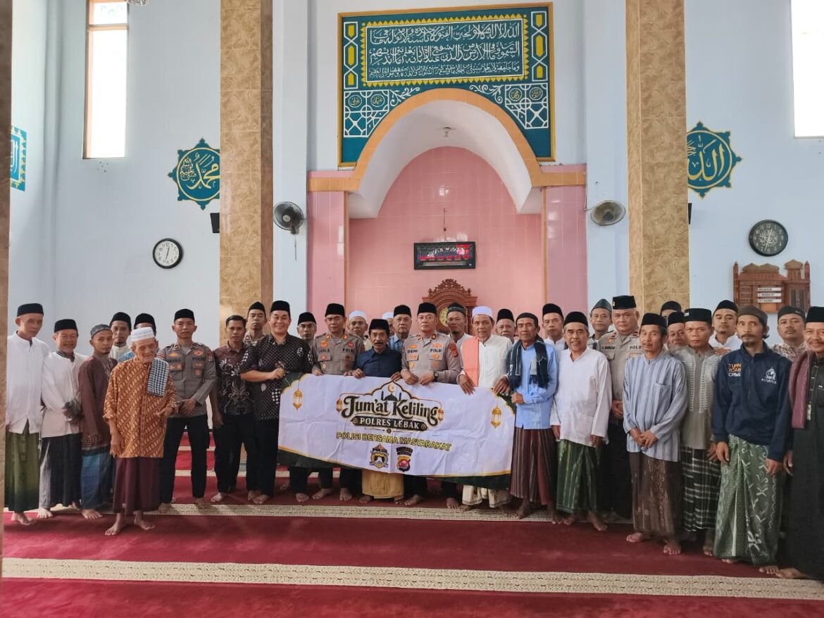 Dukung Program Quick Wins Kapolri, Polres Lebak Gelar Jumat Keliling di Masjid Al Muawanah Malang Nengah